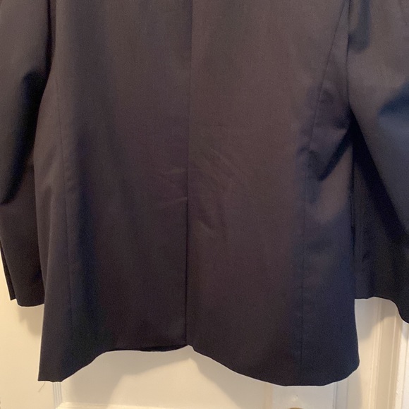Jos A Bank Navy Blue Blazer - 44R - Picture 7 of 7